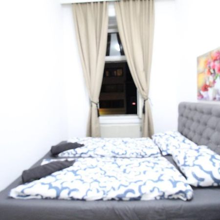 Modern Double Room Js A Wien Exteriör bild