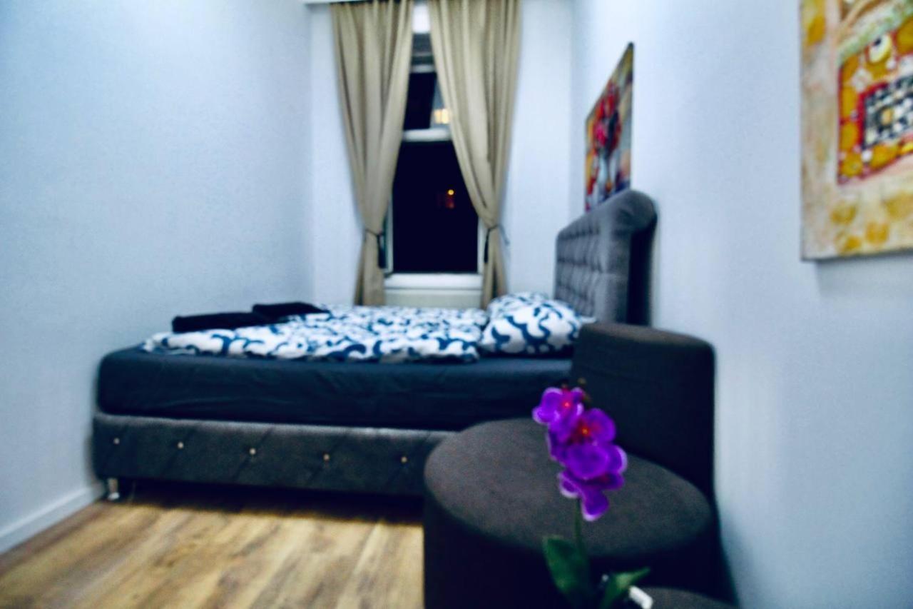 Modern Double Room Js A Wien Exteriör bild