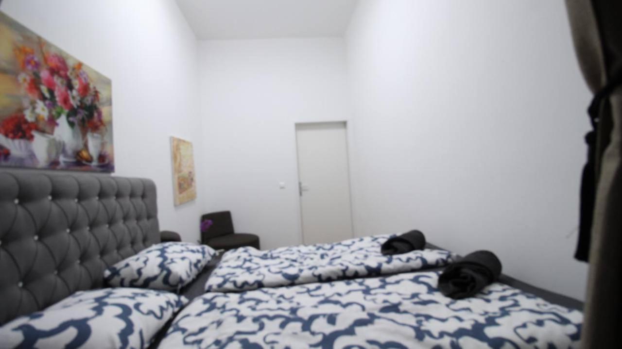 Modern Double Room Js A Wien Exteriör bild