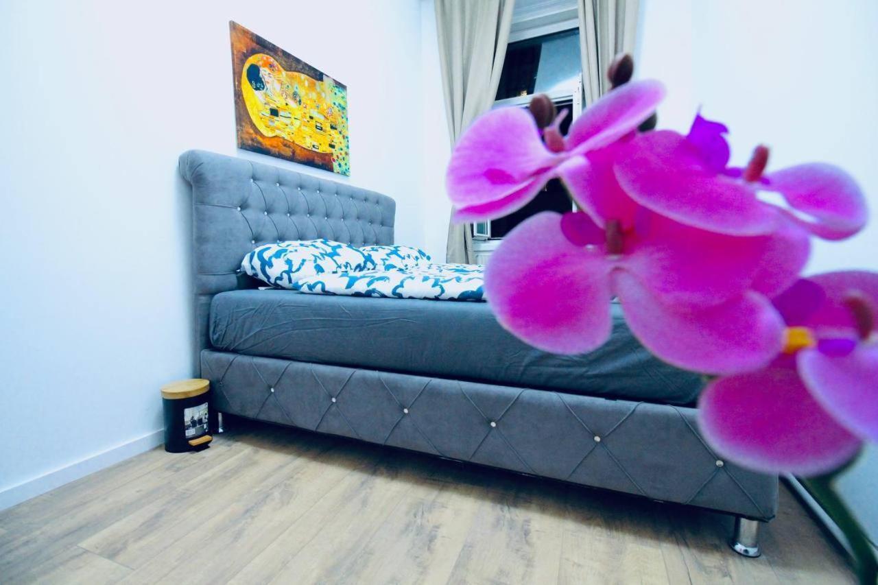 Modern Double Room Js A Wien Exteriör bild