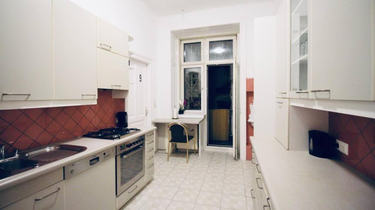 Modern Double Room Js A Wien Exteriör bild